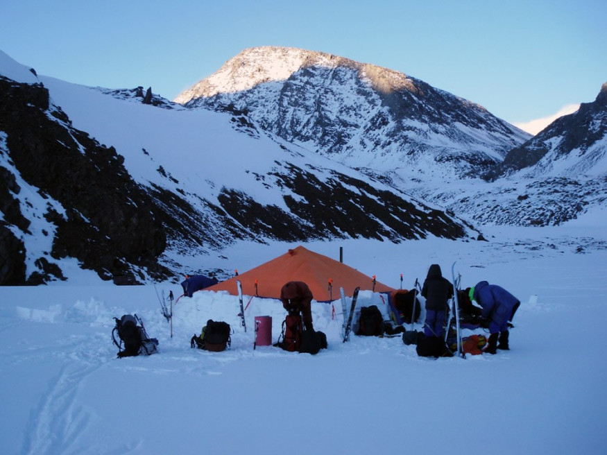 Палатка-шатер Век Тикси-12 двухслойная
